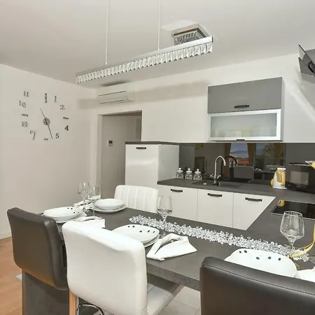 Daninovica I Apartment *