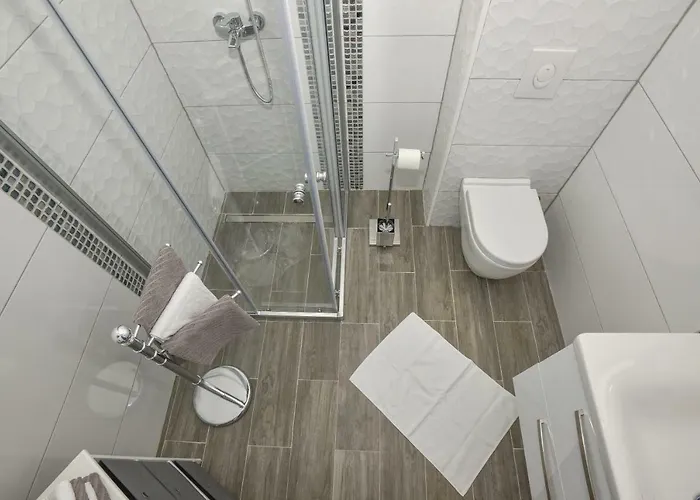 Daninovica I * Makarska