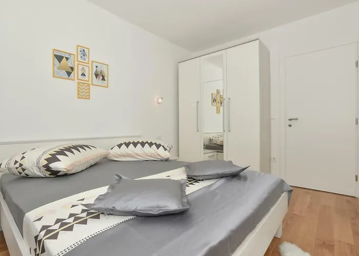 Apartment Daninovica I *